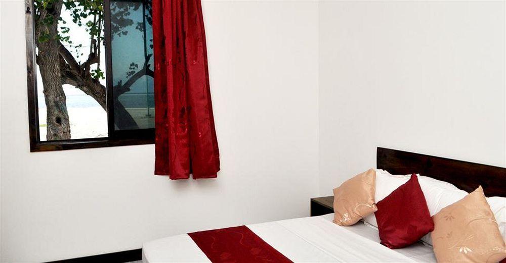 Isle Beach Inn Maldives Bagian luar foto